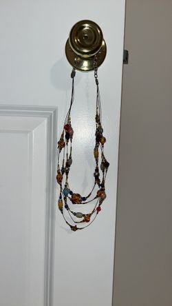 Chico’s adjustable lobster claw beaded necklace