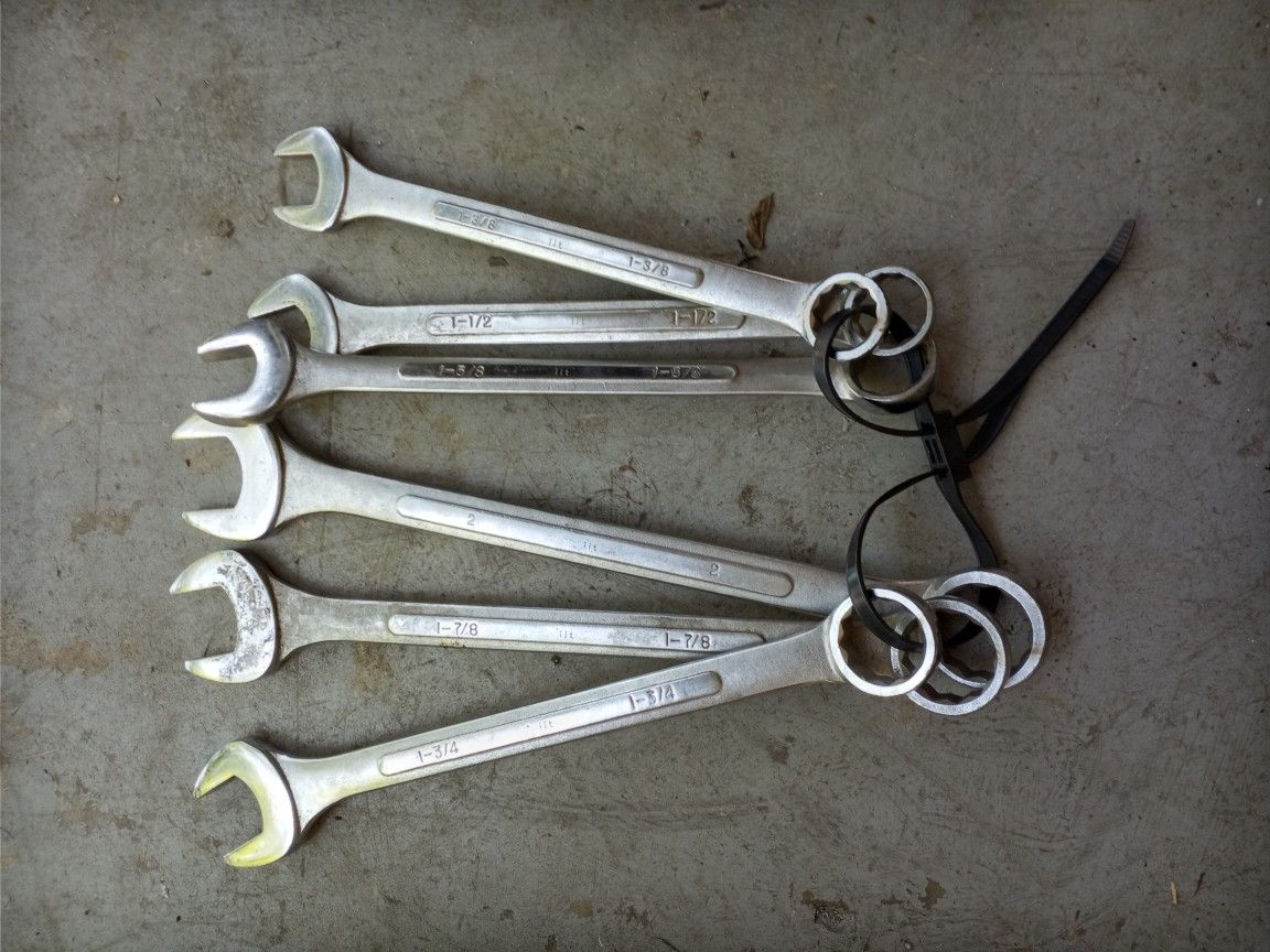 6 Piece Jumbo Wrench Set - Up to 2 Inches - Perfect Condition