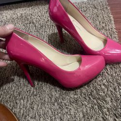 Womens Shoes Size 8 Like New 