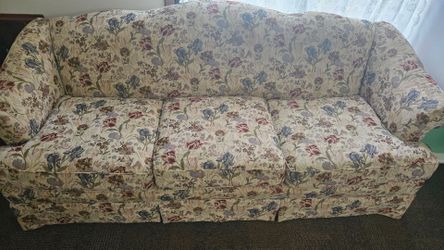 King Hickory Floral Sofa