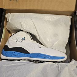 Q4 Men's Athletic Sneakers NIB Size 12