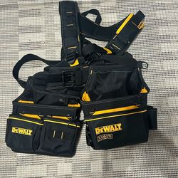 Dewalt professional tool rig with suspenders