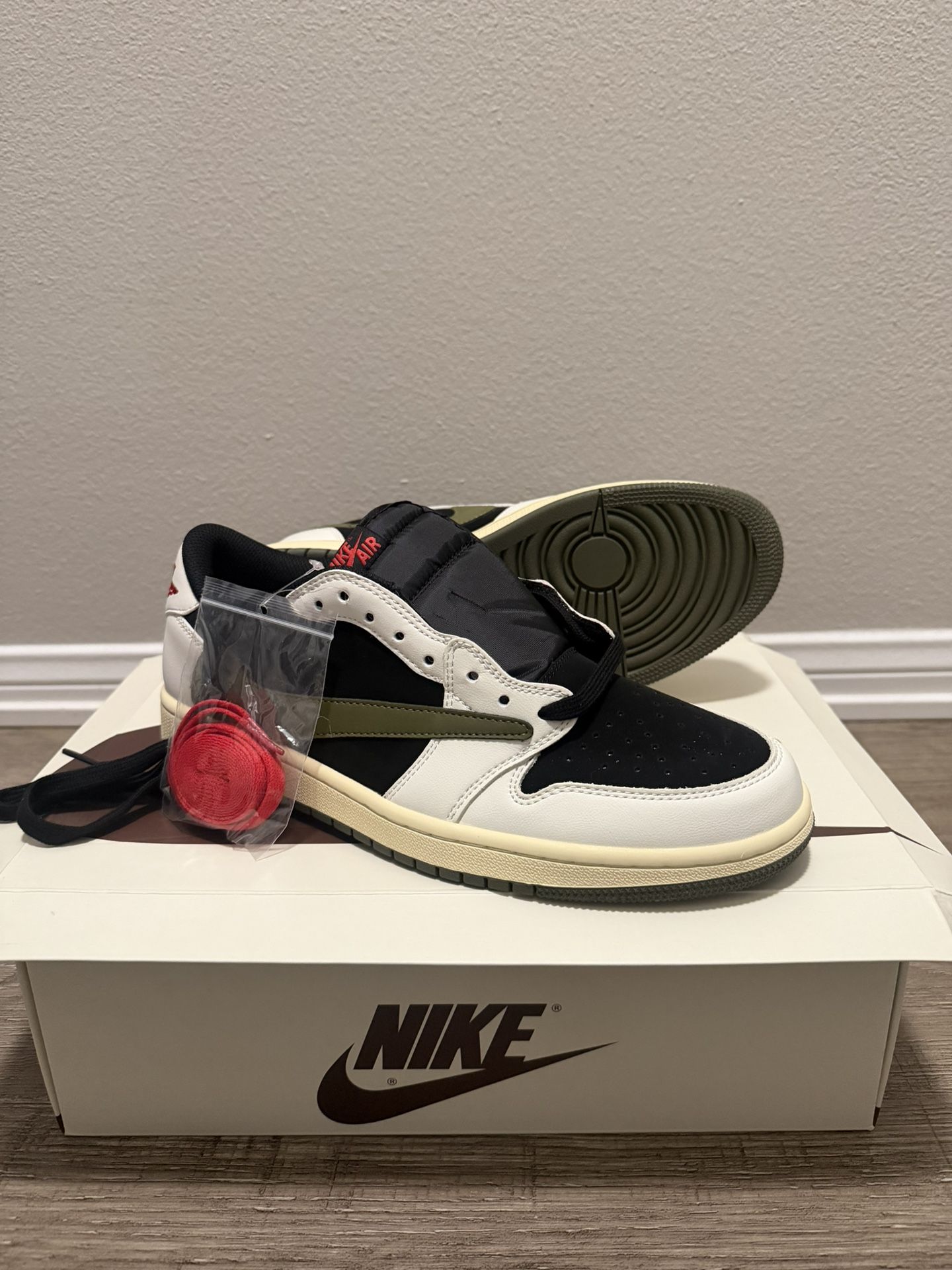 Travis Scott Jordan 1 Low Olive green R3P 🙈