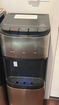 Bottom-Loading Water Dispenser