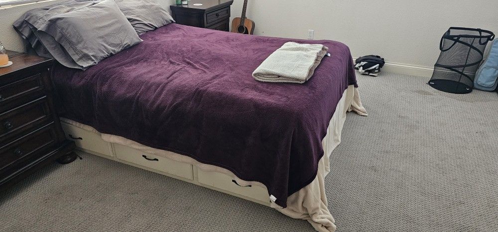 Bed Frame & Mattress