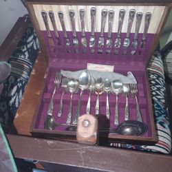 Vintage Community Silverware Set With Box 