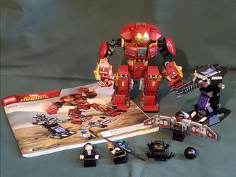 LEGO 76104 The Hulkbuster Smash-Up set - complete