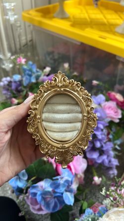 Details Ring holder