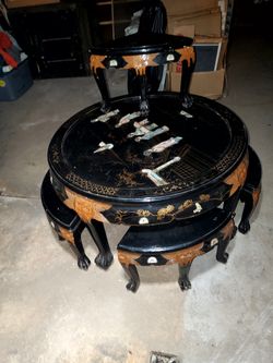 Oriental Round Table