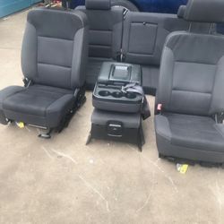 14-18 Silverado Seats Black Cloth 