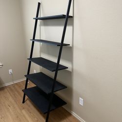 Slanted Standing Shelves