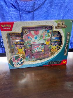 Pokemon 30th Celebration Sylveon ex Box