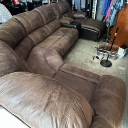 Large Amazing Sectional & Big Green Egg With Table