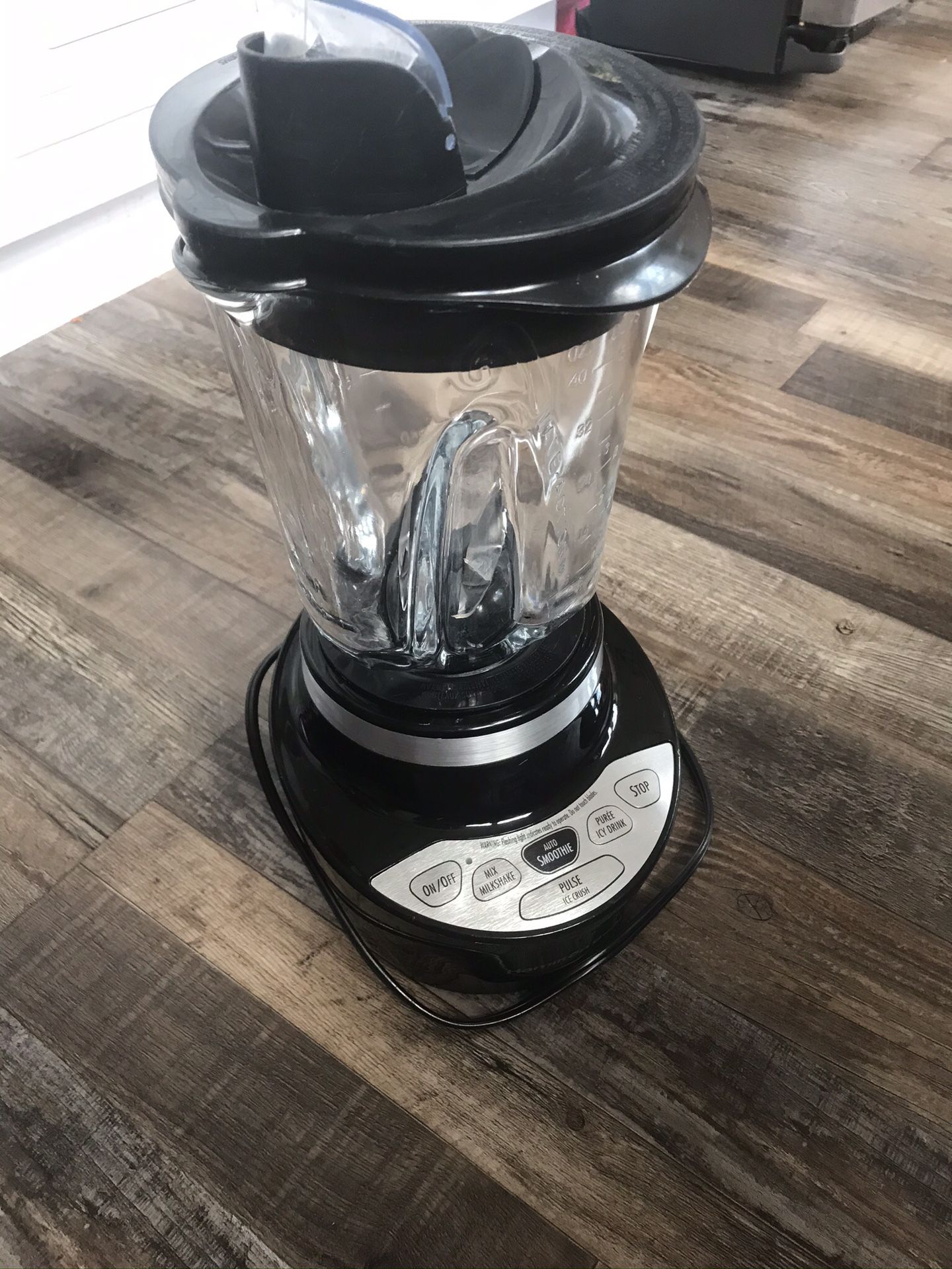 Smoothie Smart™ Blender with Pour Spout & 40oz Glass Jar, Black