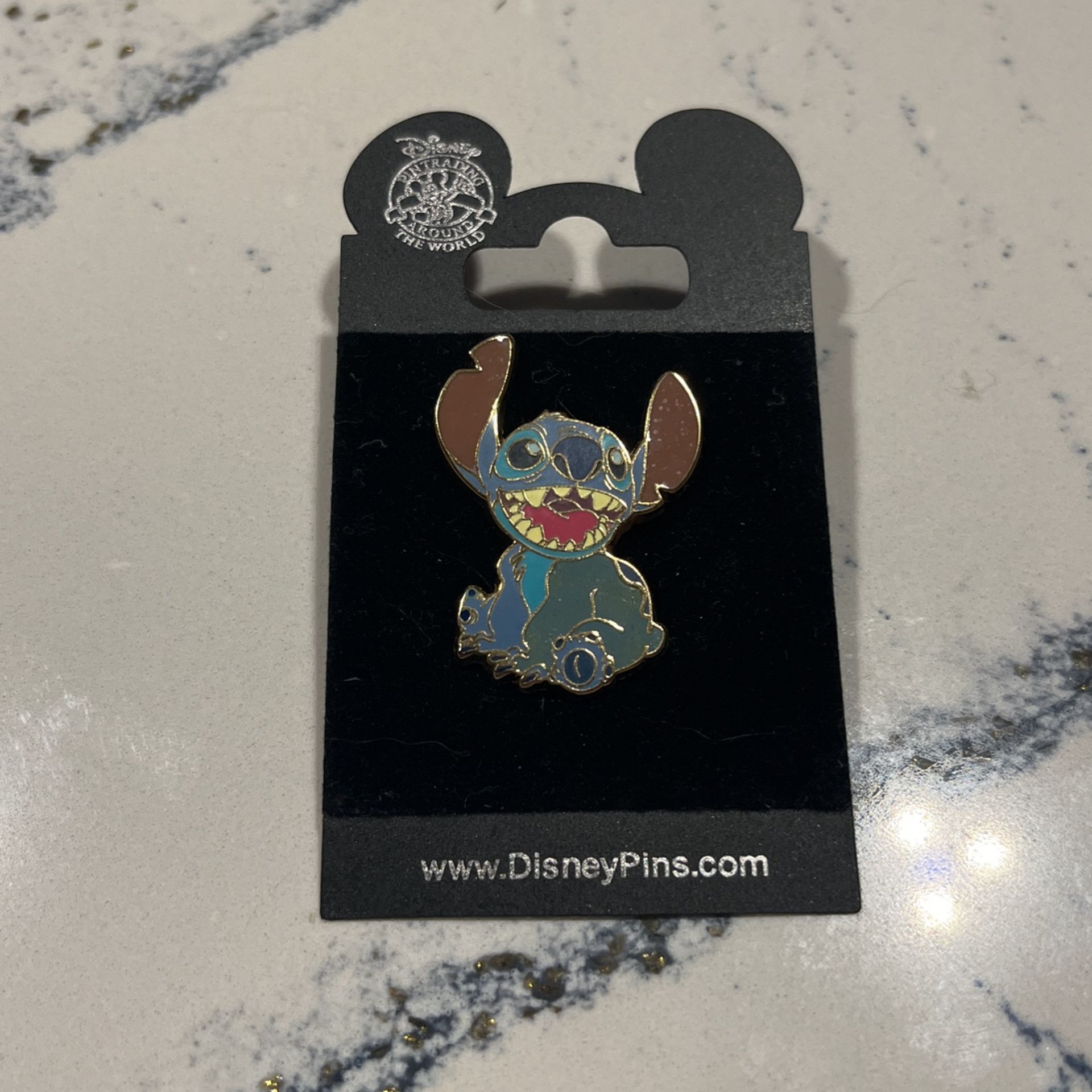 stitch sitting 2002 pin