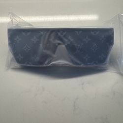 Lv Glasses