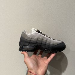 Nike Air Max 95 OG Women’s Size 6 (NEW)