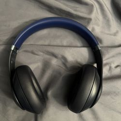 Beats Studio Pro (navy blue)