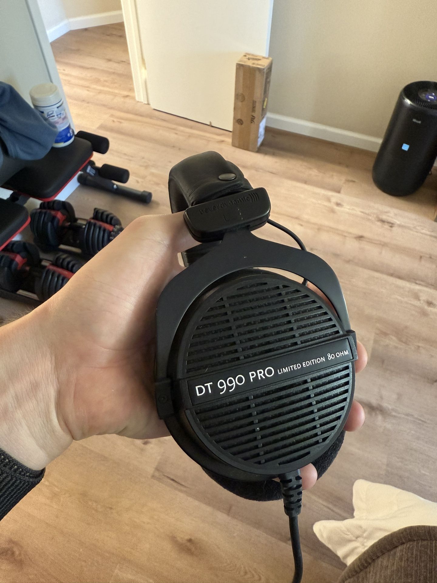 Beyerdynamic DT 990 Pro Studio Headphones