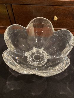 Crystal glass bowl flower