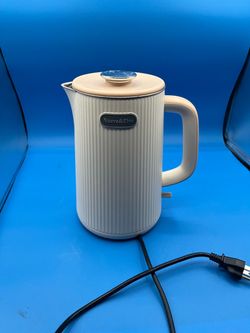 Nueve & Five corded electric Kettle