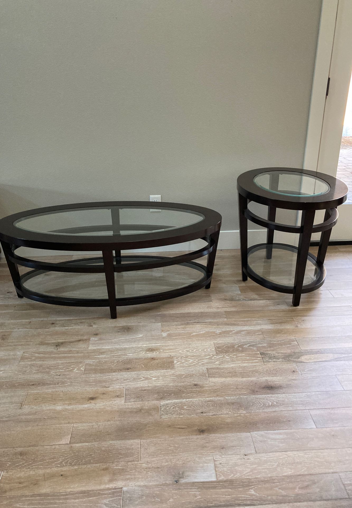 Coffee and side table set