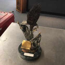 Kitty Cantrell Statue 