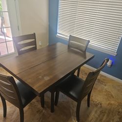Dinning Table W/ 4 Chairs Spreader Built In