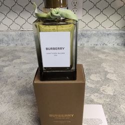 Women's Perfume Hawthorne Bloom  Burberry 