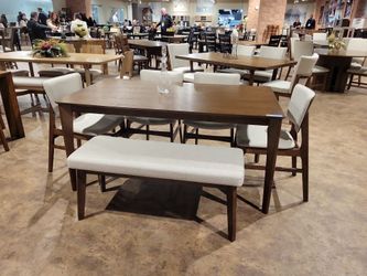 6 pc Casual Mid century Dining Set! 