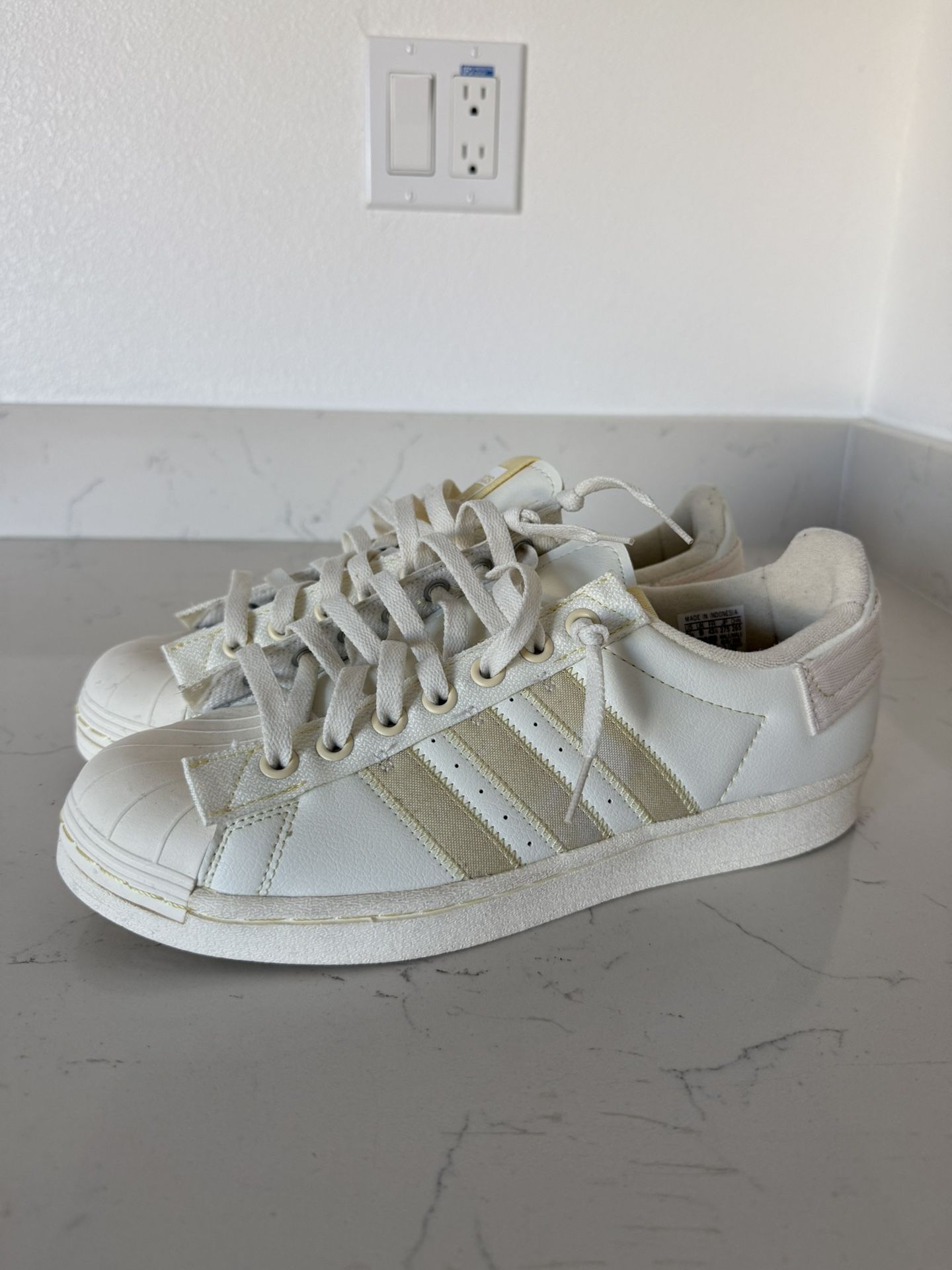 Adidas Superstar Parley
