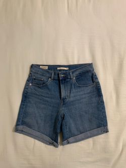 Levi’s shorts size 25 women’s