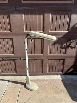 Ottlite Craft Plus Floor Lamp