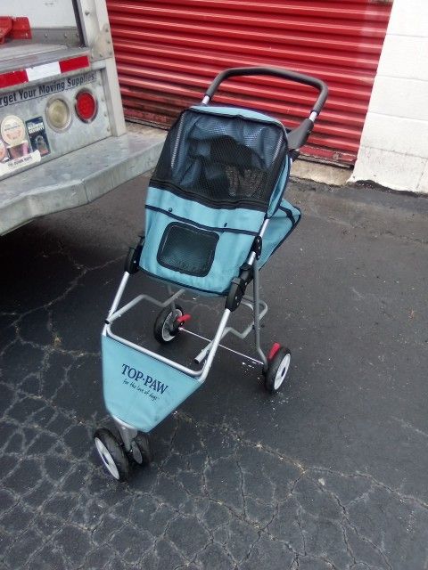 ** TOP PAW DOG STROLLER 🐾🐾** $60 obo