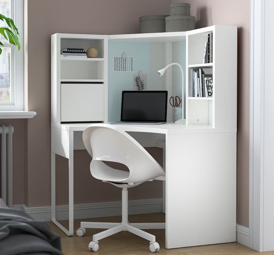 MICKE IKEA Desk