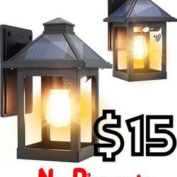 (NEW) Solar-Powered Sensor Wall Lantern