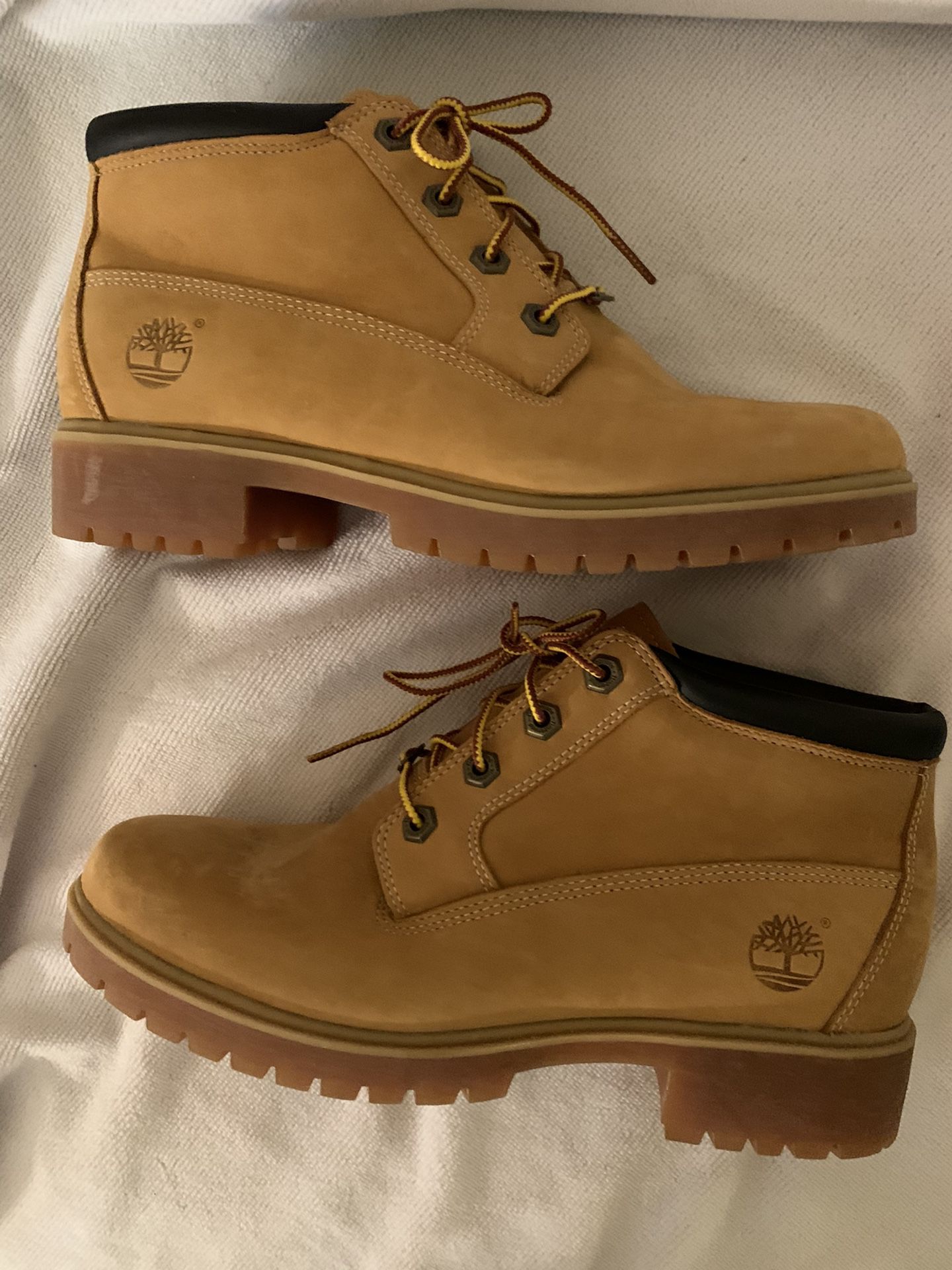 Timberland Boots Women’s 9 Barely Worn Maybe Once