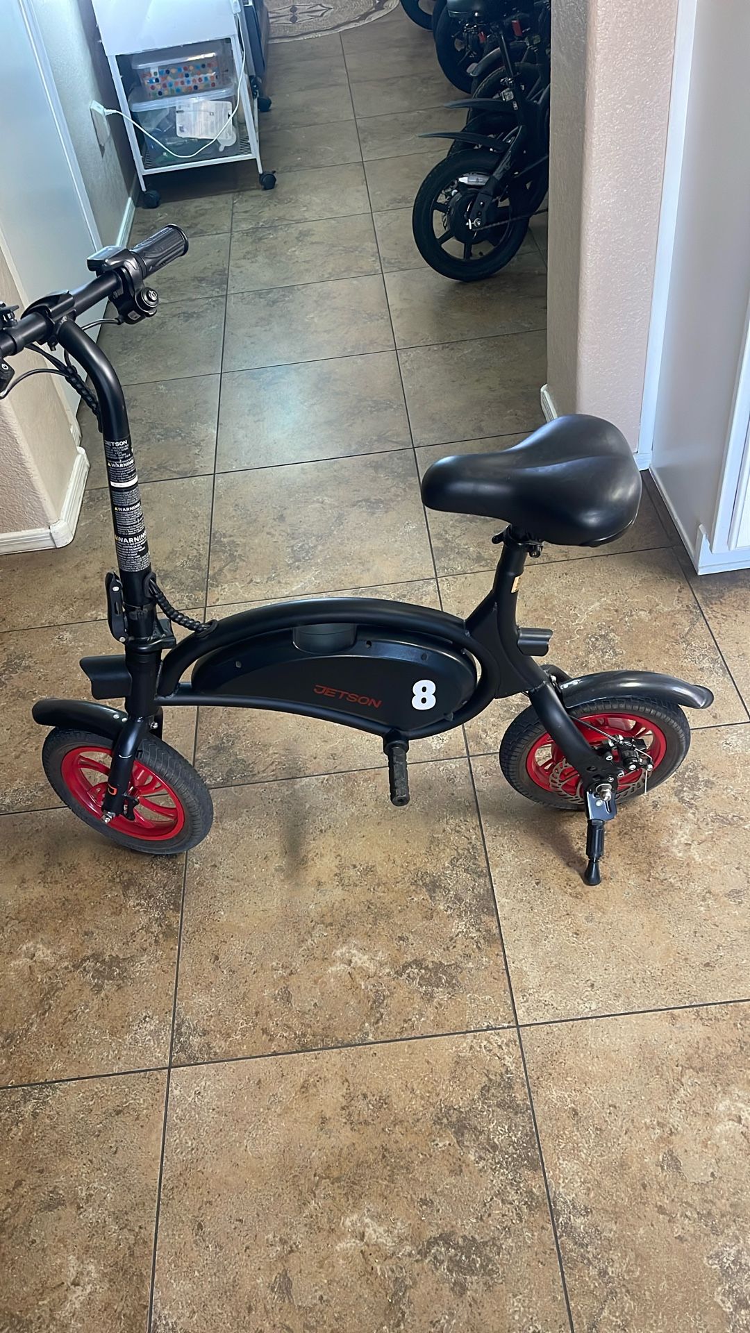 JETSON BOLT E BIKE LIKE NEW