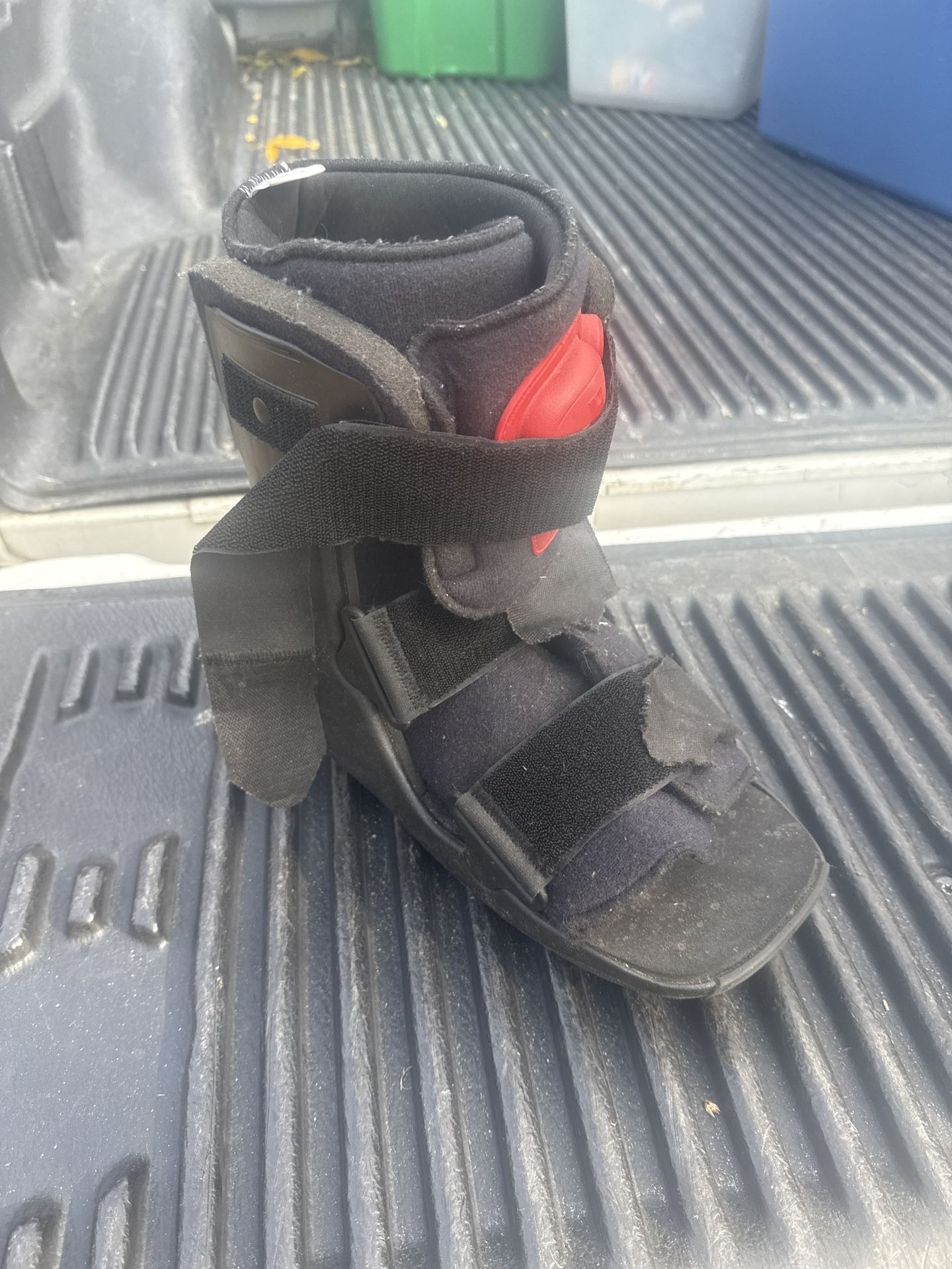 Medical Walking Boot – Adjustable Size