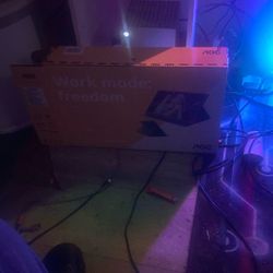 Portable Monitor With Speakers And Could Use For Work Related Or gaming 