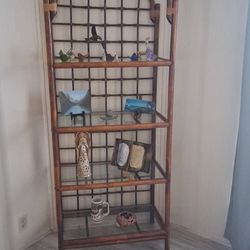 Shelve With Glass Shelves 