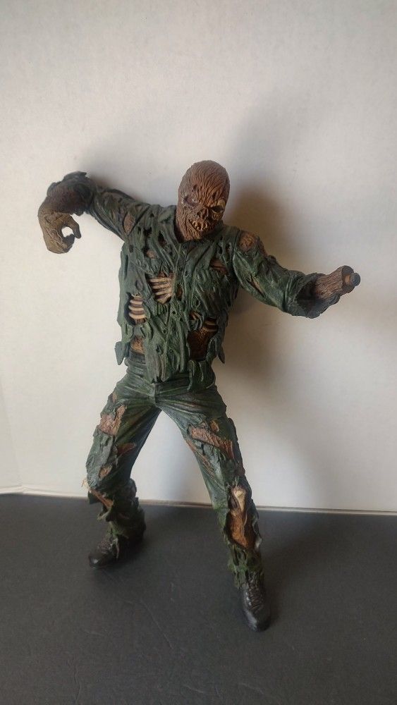 FRIDAY THE 13TH JASON VOORHEES ACTION FIGURE 