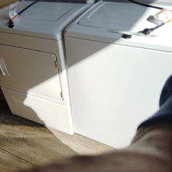 Washer and dryer dryer is gas