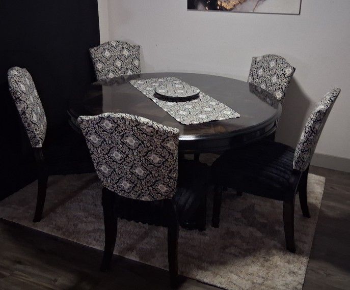 Antique Table With 5 Chairs Refurbished 