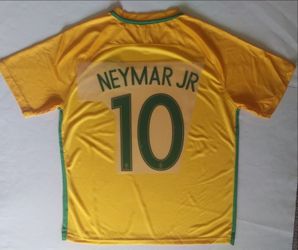 Brazil Adult Soccer Jersey Neymar Size Medium or Large-Uniformes De Futbol