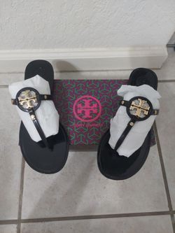 Tory Burch Black and Gold Thong Flip size 6