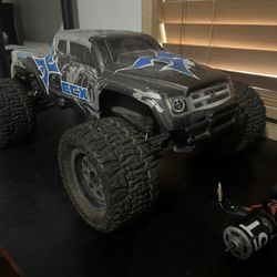 ECX Ruckus 1/10 RC Monster Truck – Project / Needs Motor & Battery