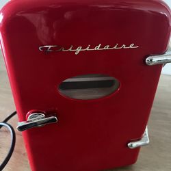 Mini fridge