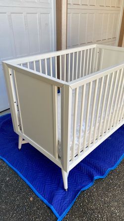 Kids Bundle!! Crib/Car Seat/Porta-Crib