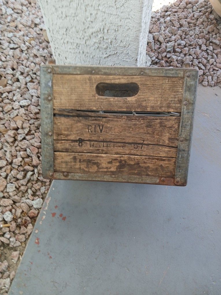 1957 Milk Crate Good Condition